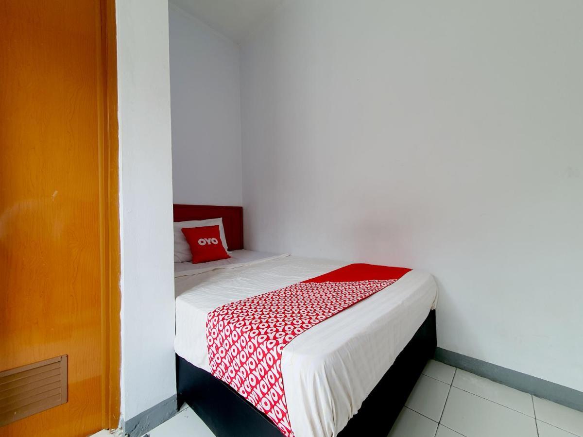 Oyo 569 Cigadung Guest House Syariah Bandung Zewnętrze zdjęcie