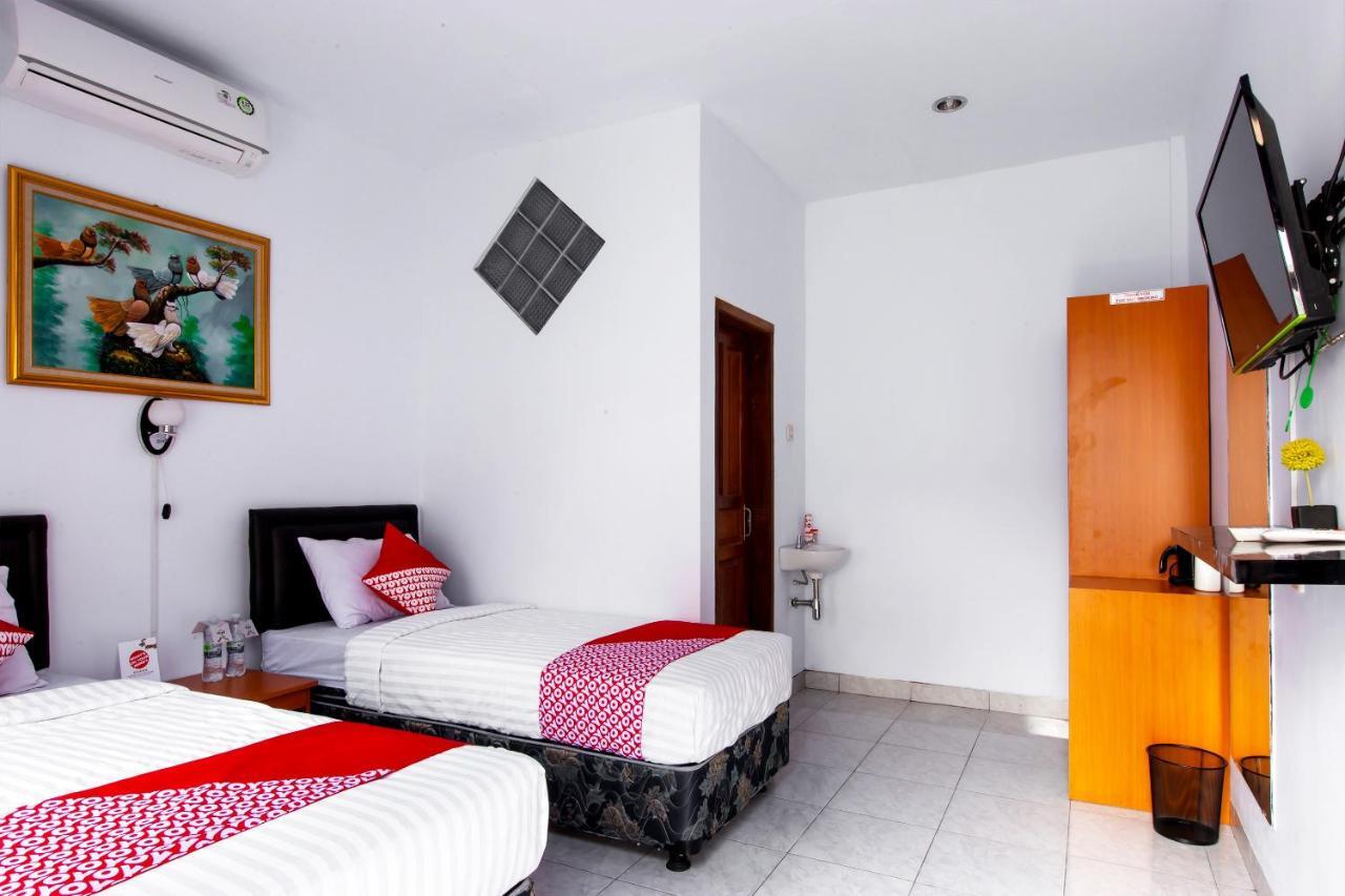 Oyo 569 Cigadung Guest House Syariah Bandung Zewnętrze zdjęcie